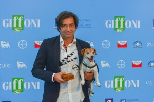 Francesco Apolloni riceve il Premio Apai